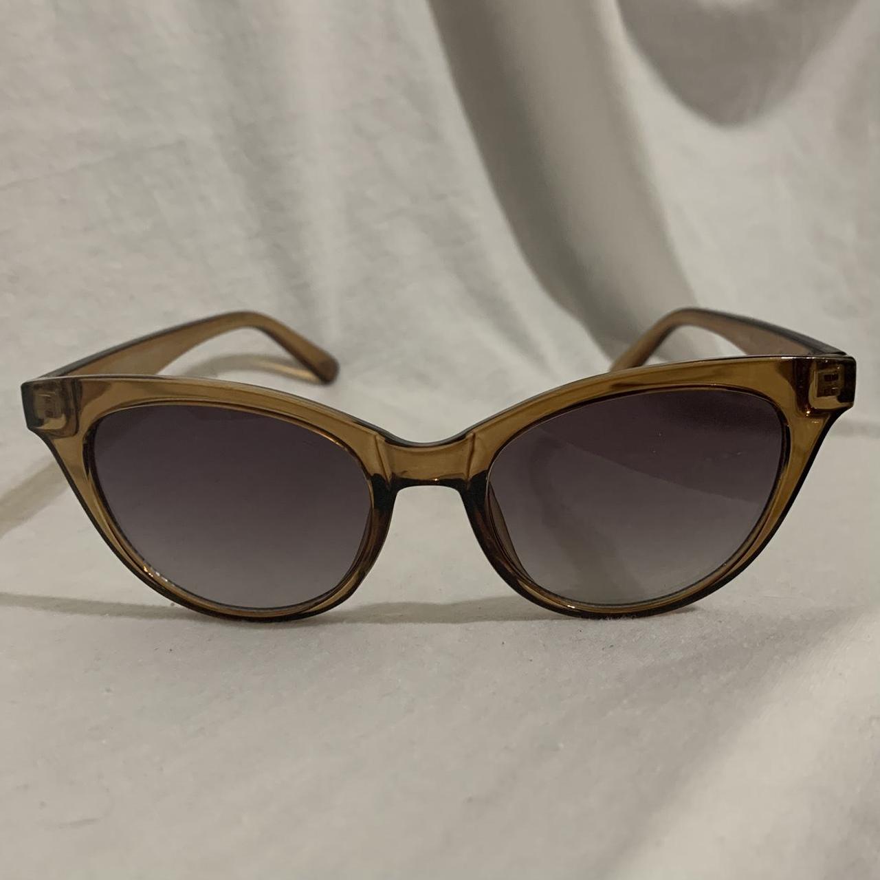 Clear brown cat eye sunglasses Bought for 15,... Depop