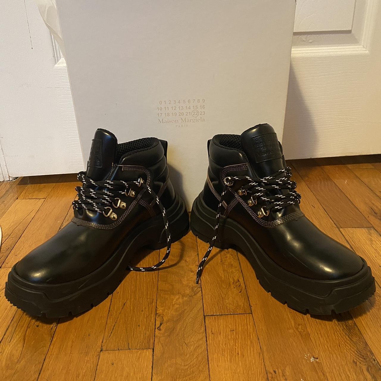 Maison Margiela Tabi split-toe lace-up Boots | Black | FARFETCH