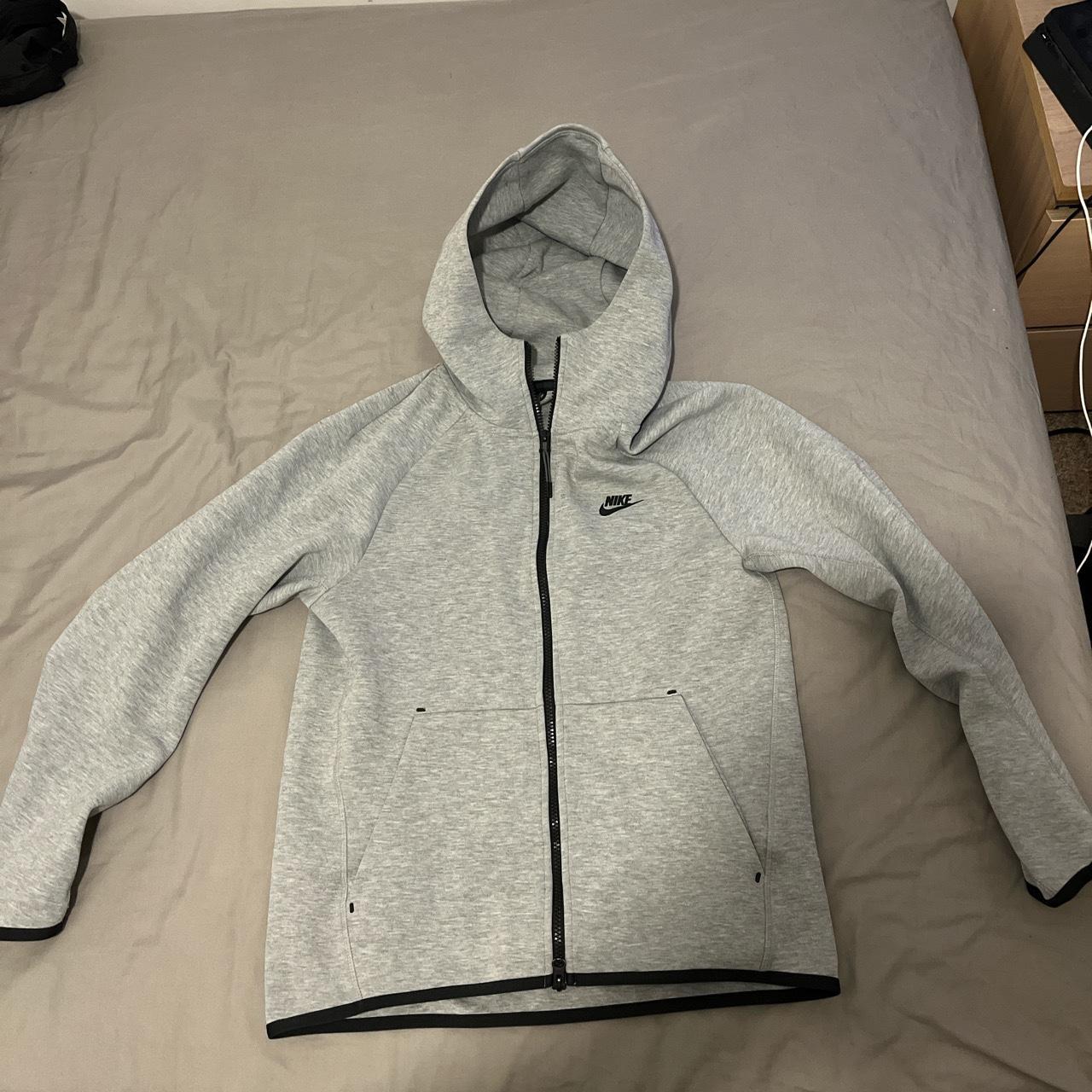 Nike Men's Grey Jacket Depop