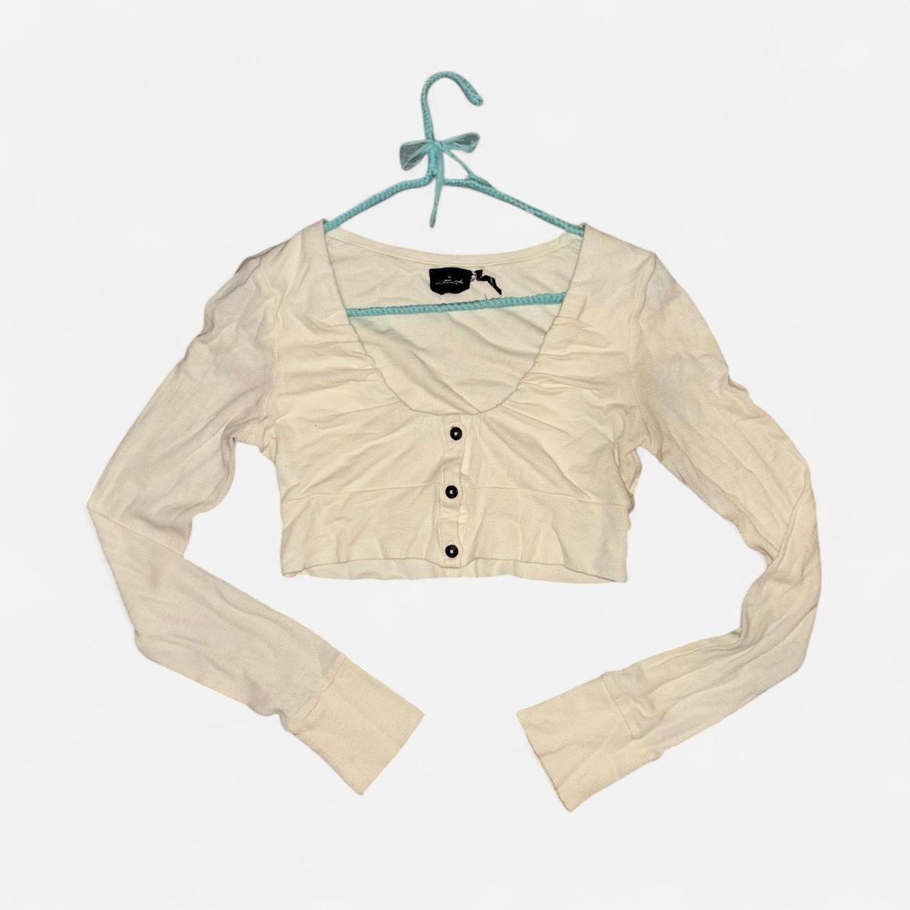 item listed by livsal