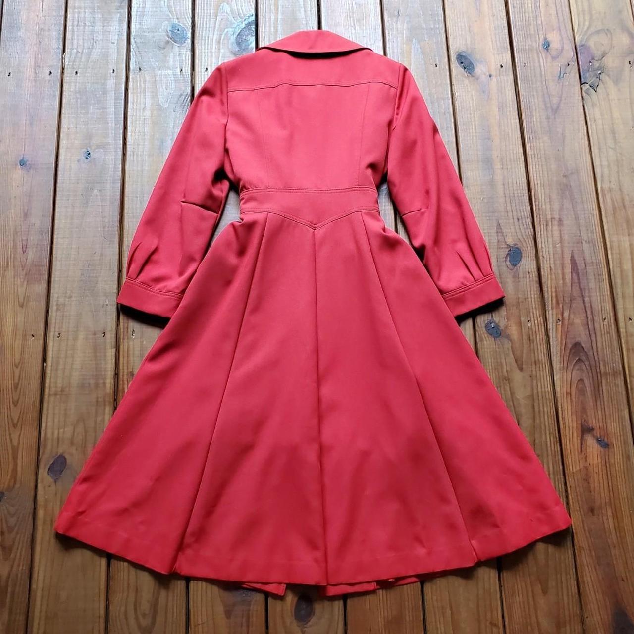 Vintage 70's M red princess cut long coat by...