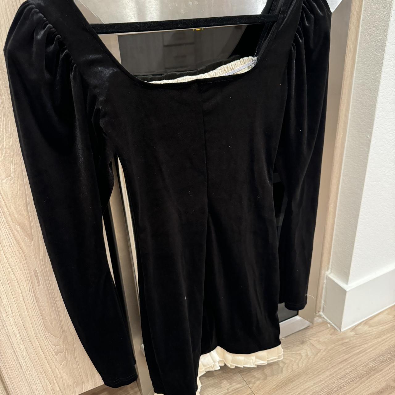 Black Velvet Dress Long Sleeve Small (Measurements... Depop