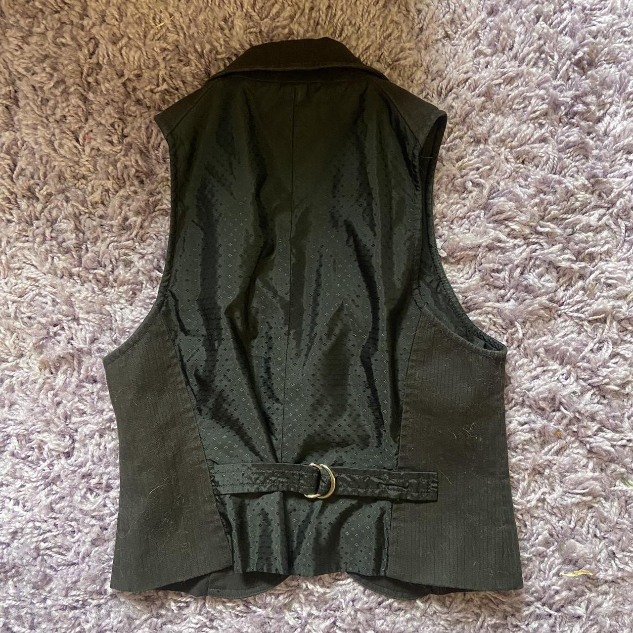 LOFT Women's Black Vest | Depop