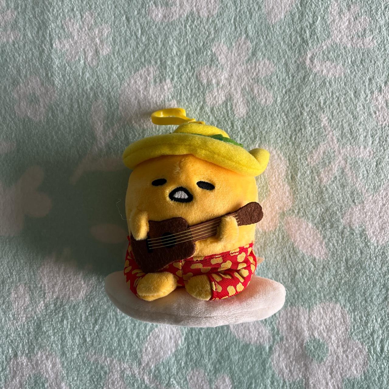 Gudetama Hawaii plush clip— 4.5” tall, displayed in... - Depop