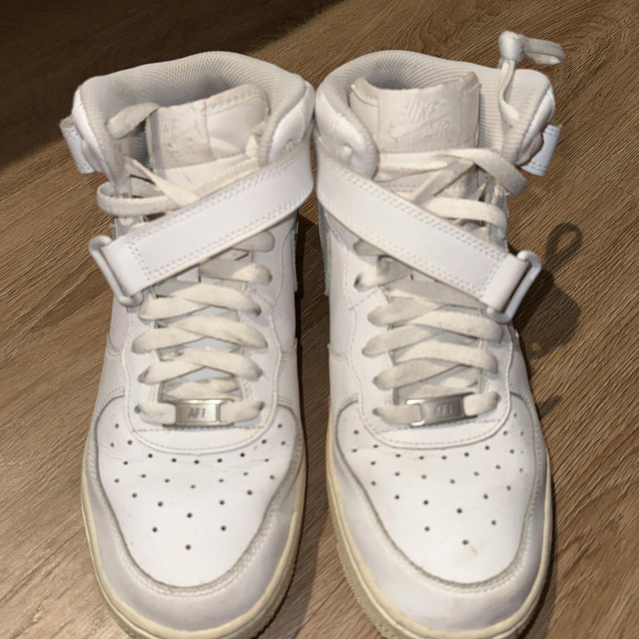 Nike High Top AirFroce 1 White Youth 7 - Depop