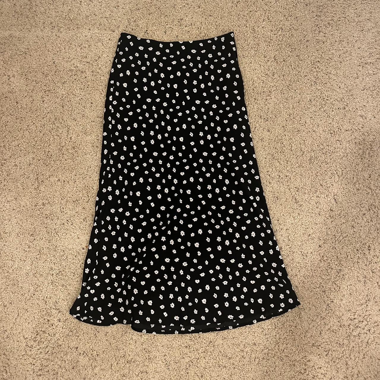Princess Polly Women's Black Skirt Depop