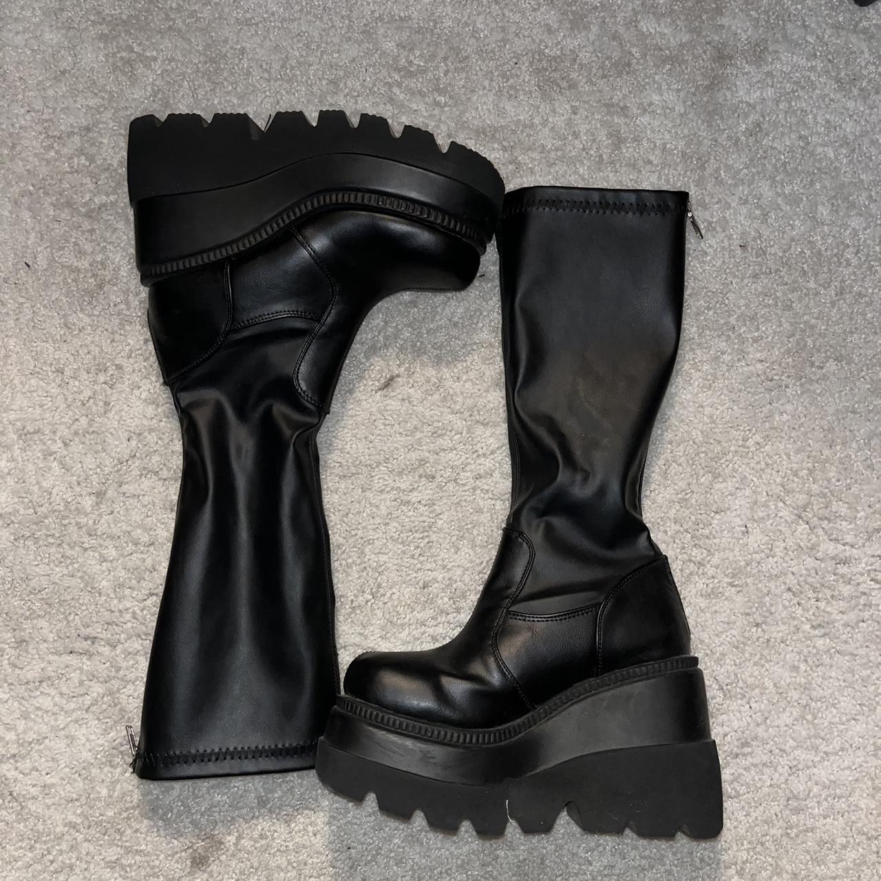 demonia shaker 65 size 8