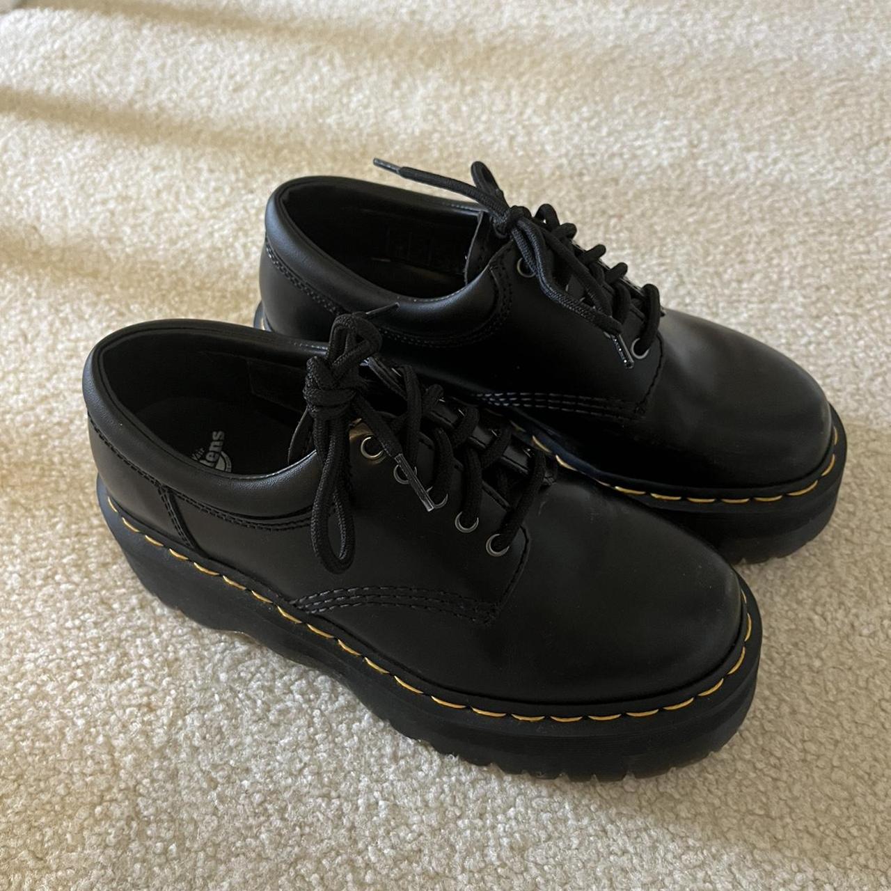 dr martens 8053 leather platform shoes only worn... - Depop