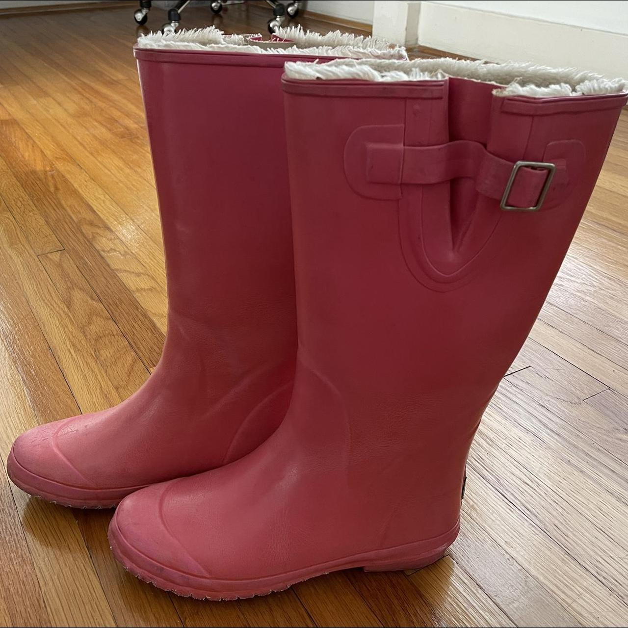 Muck Boots Women's Pink Boots | Depop