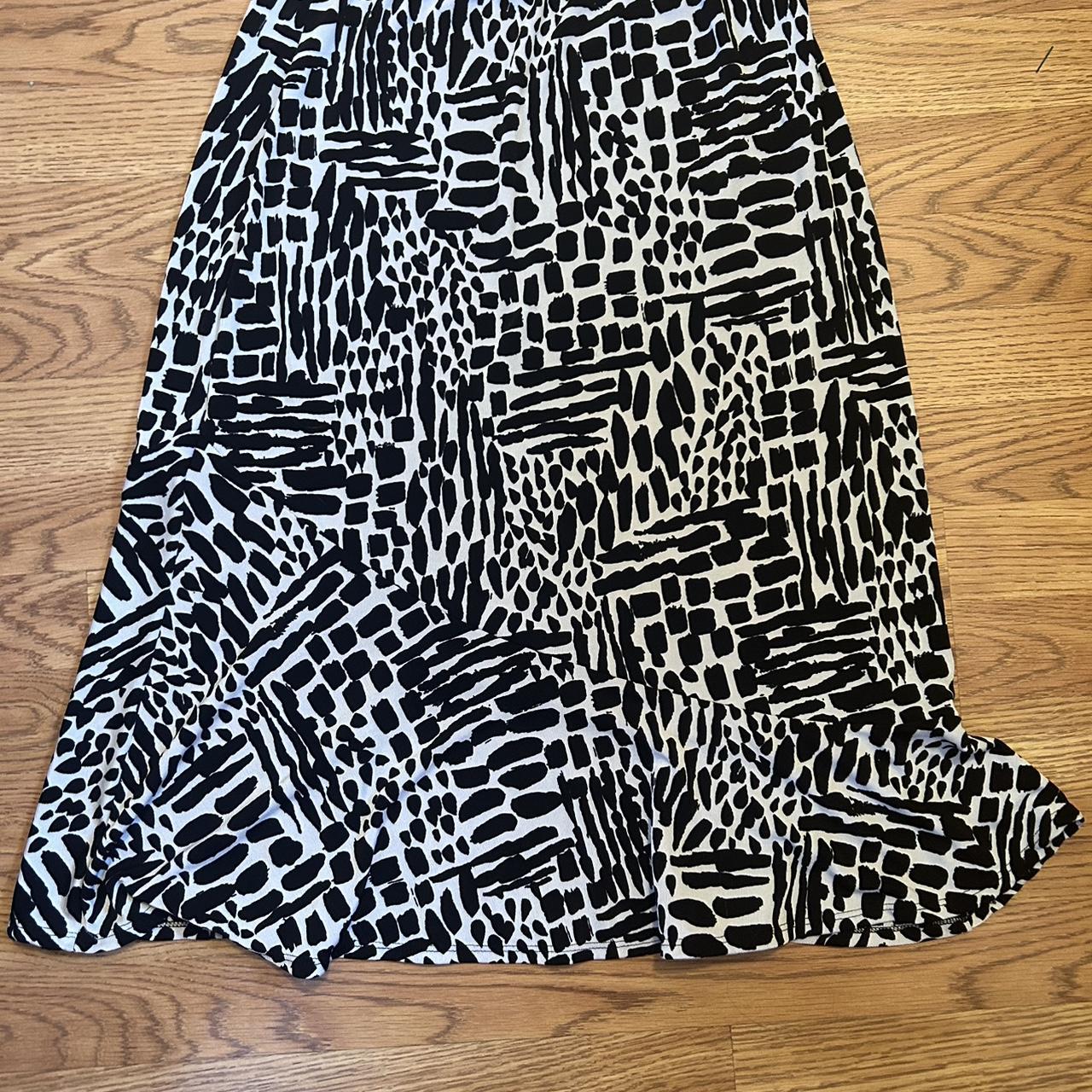 black and white spotted midi skirt shipping:... - Depop