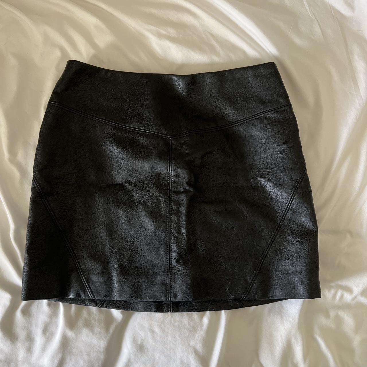 H&M Women's Skirt | Depop