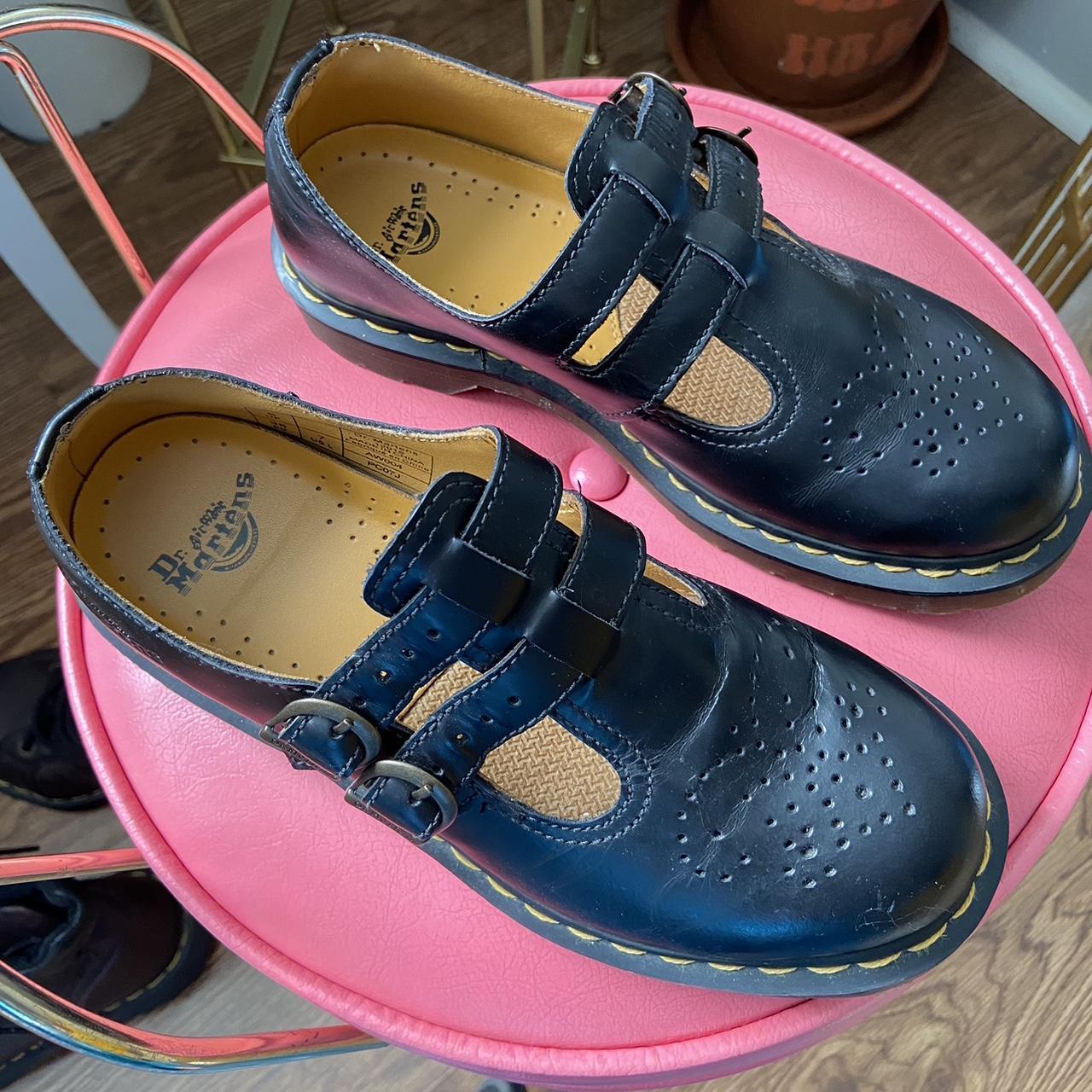 8065 smooth leather mary jane