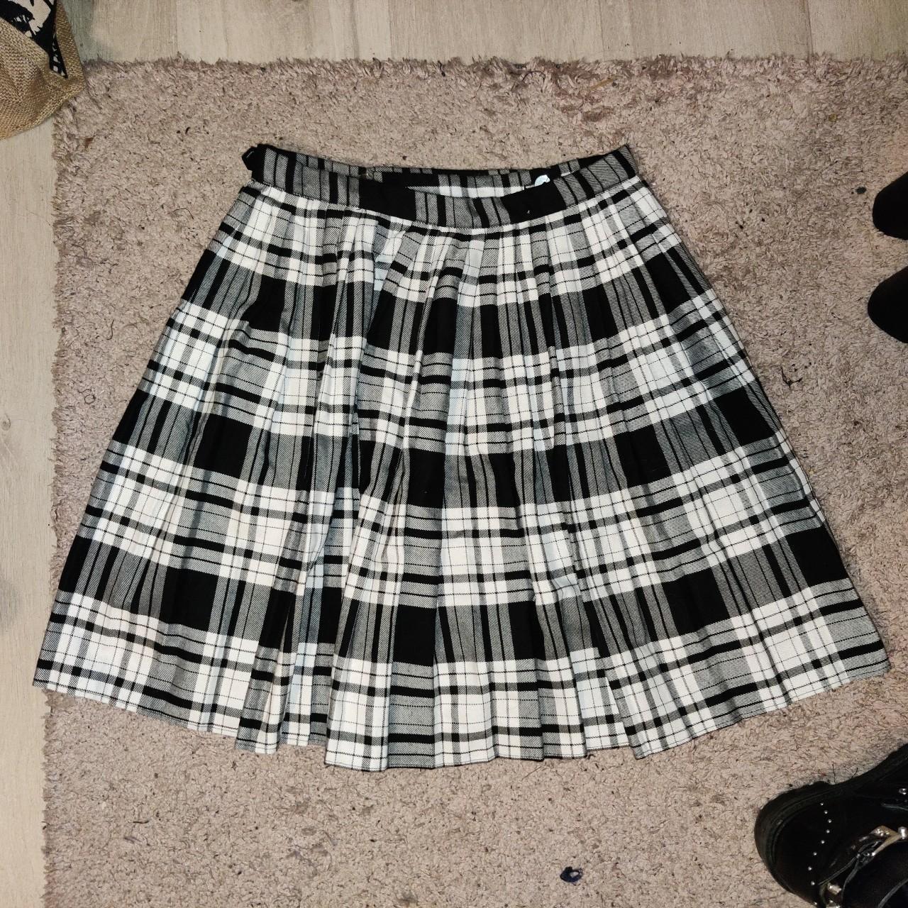 Debenhams Women's Skirt | Depop