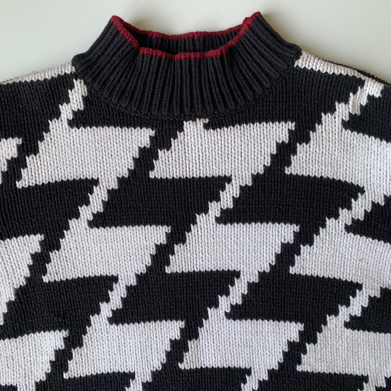 Women's Black and White Jumper | Depop