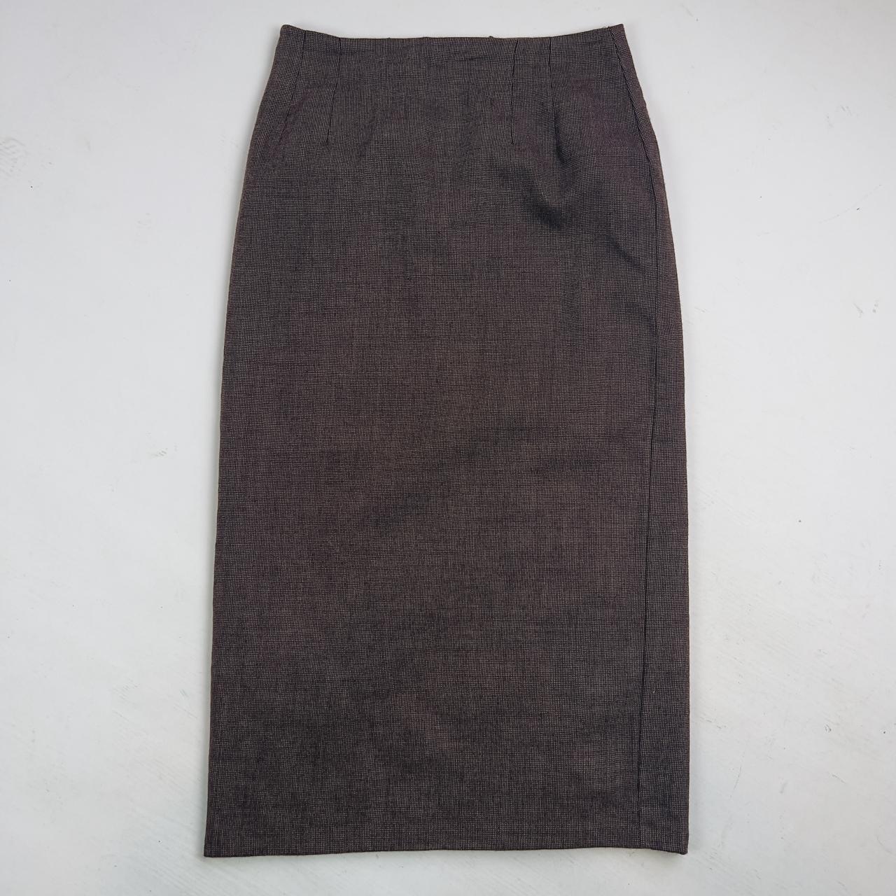 Vintage 90s Brown Skirt A brown midi skirt... Depop