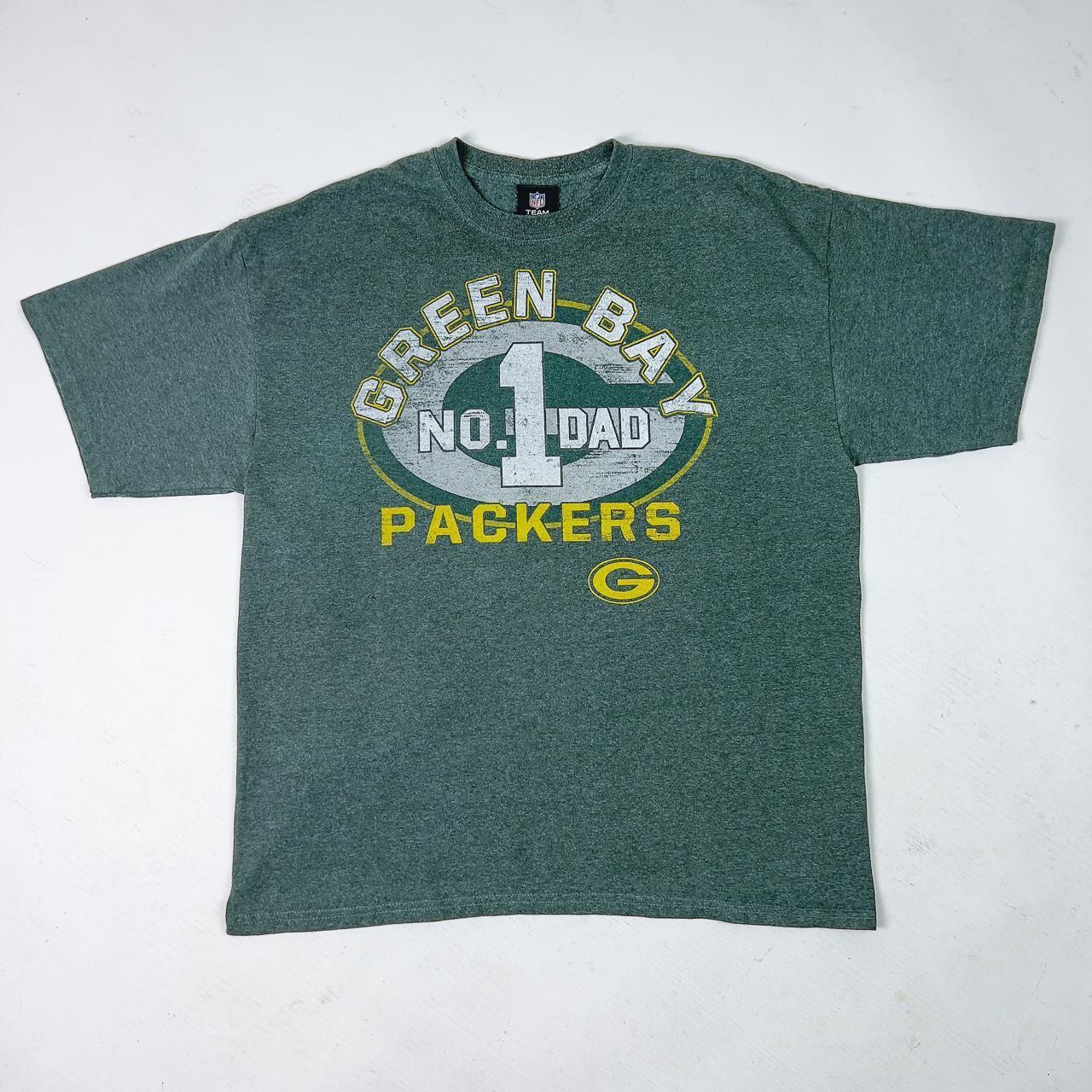 Green Bay Packers T-Shirt “Number 1 Dad”, relaxed - Depop