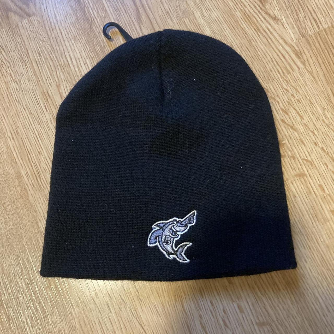 FREE SHIPPING CSULB beanie brand new with tag csulb Depop