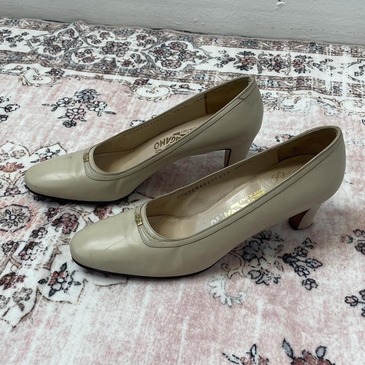 Vintage clearance ferragamo heels