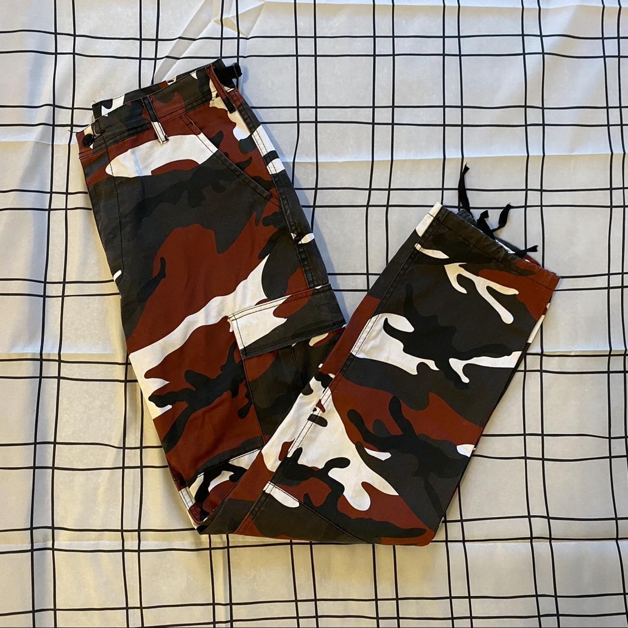 Burgundy camo sale cargo pants