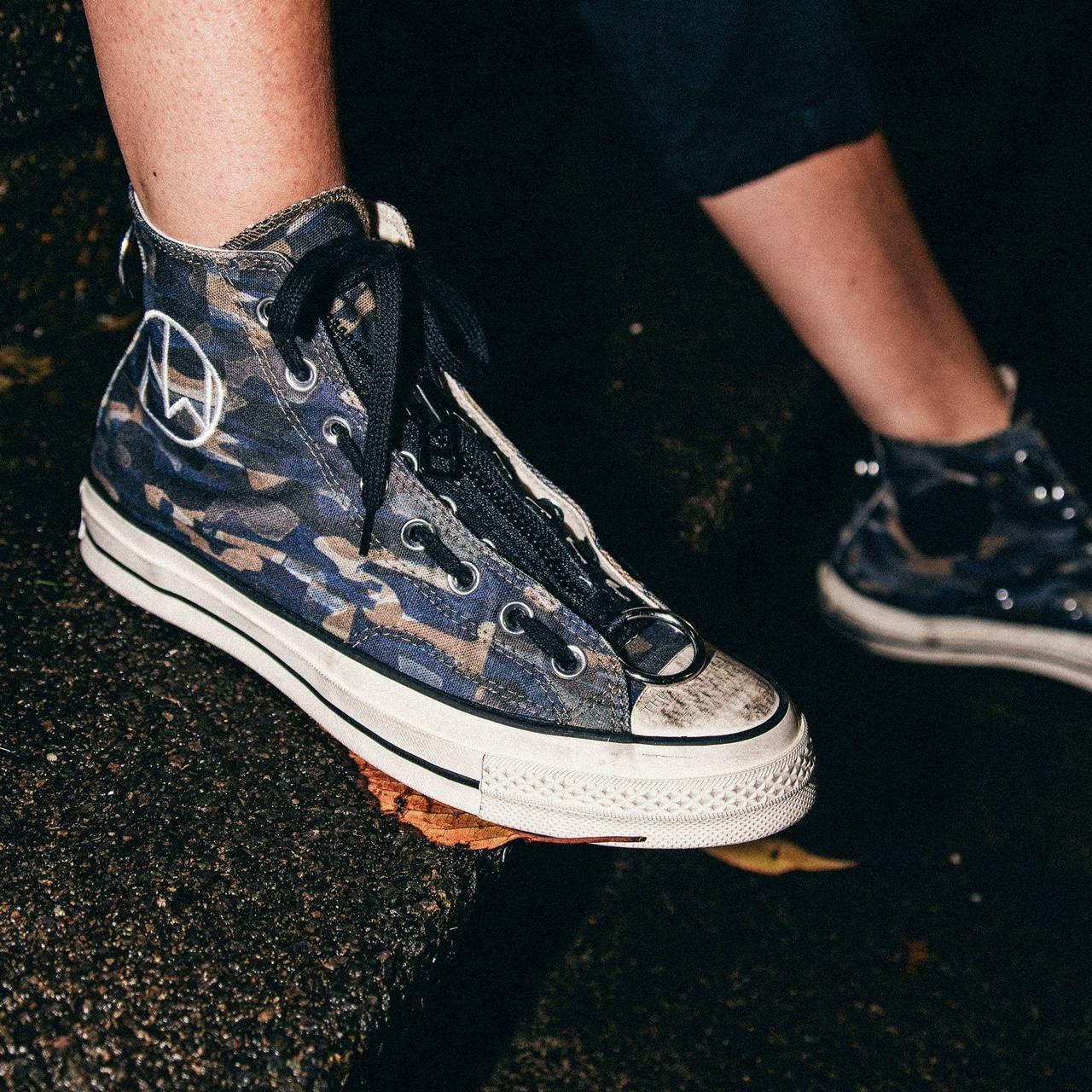 Chuck taylor x undercover online