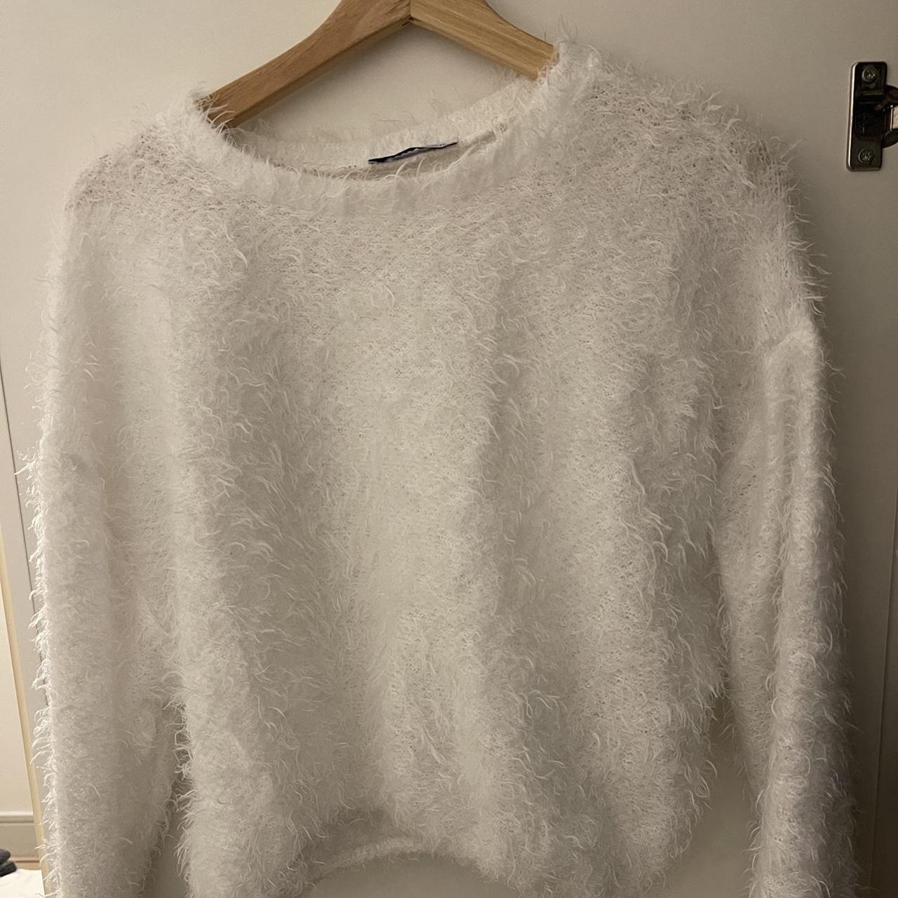 White Zara jumper Only worn a few times In perfect... - Depop