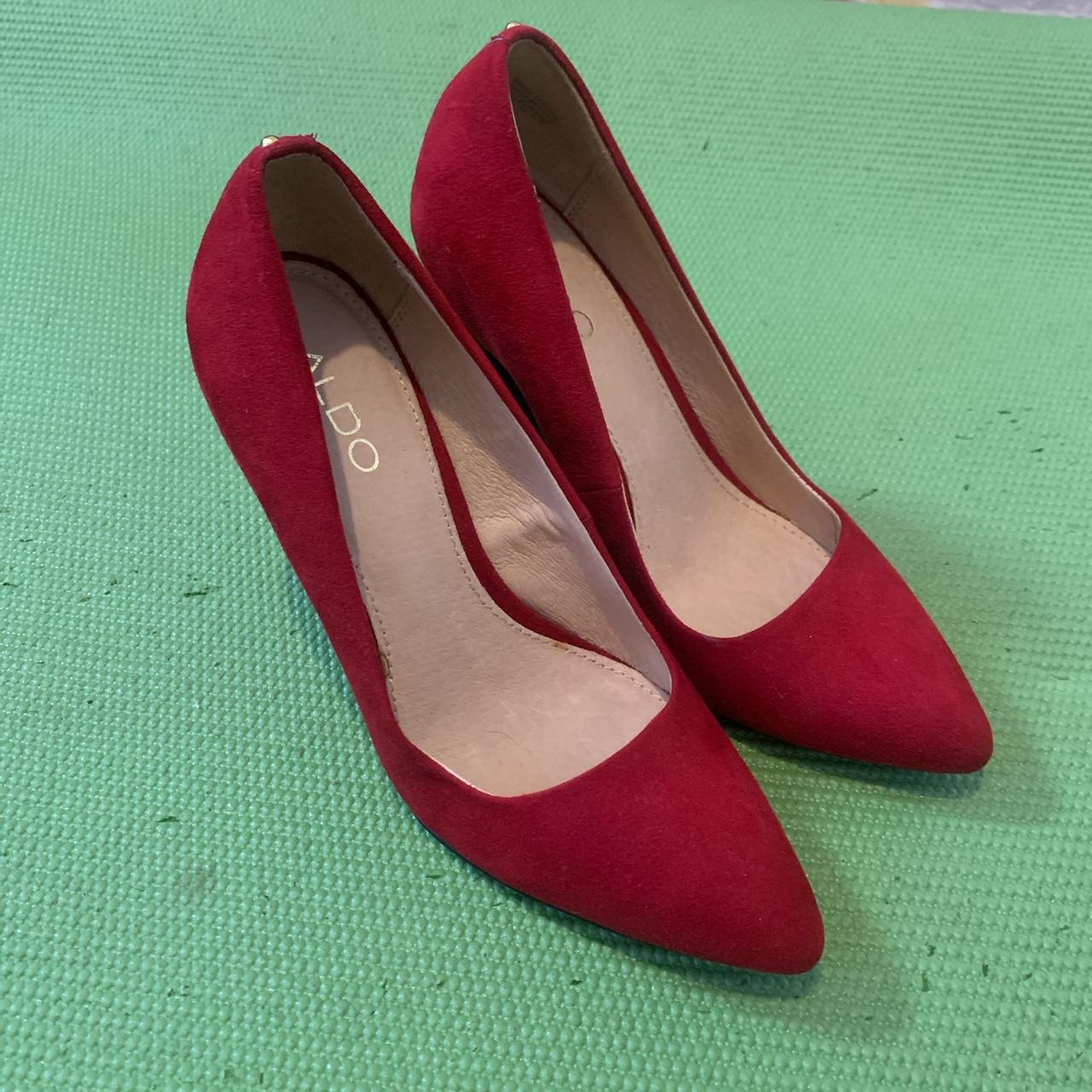 Aldo store suede heels