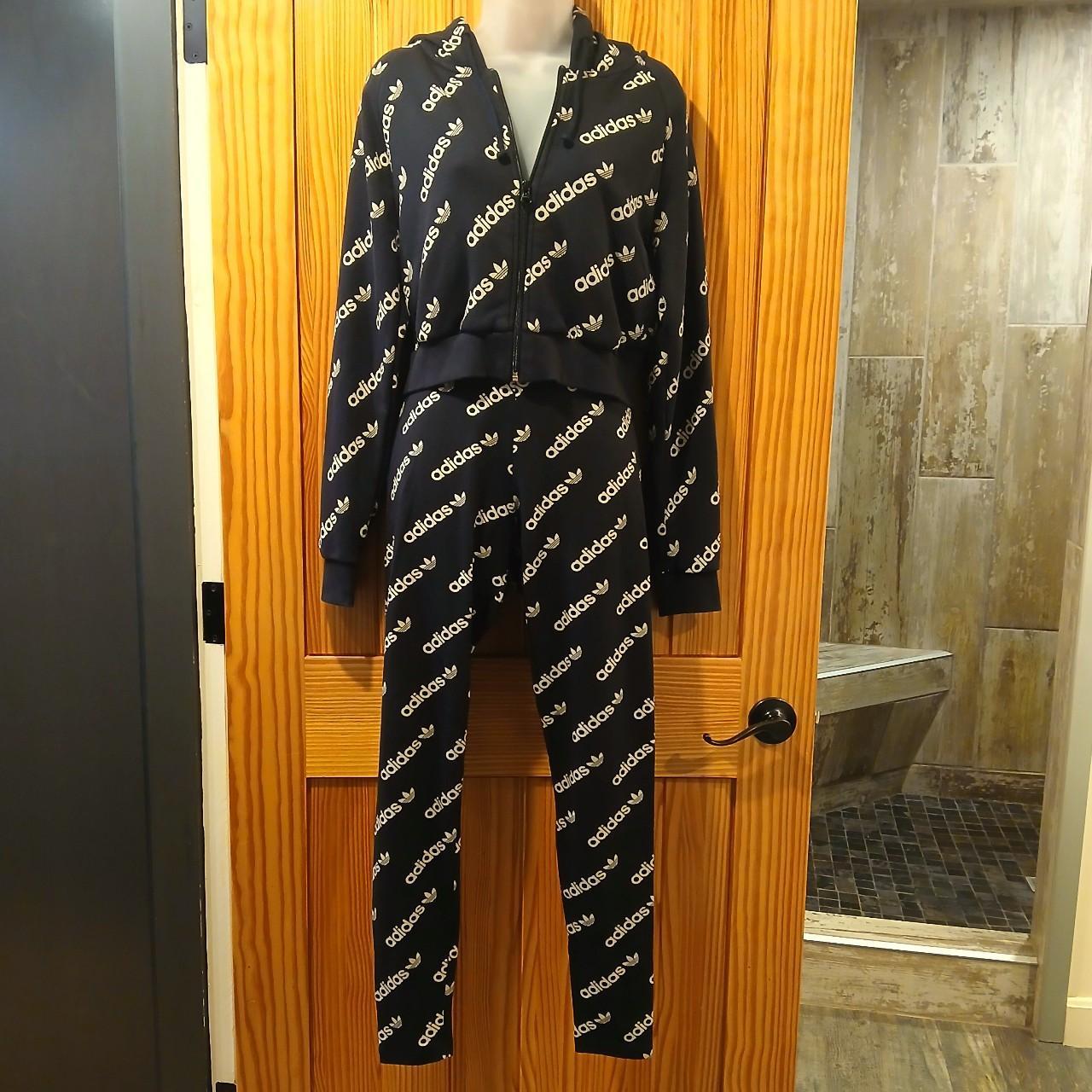 item listed by uniquedesignervintage