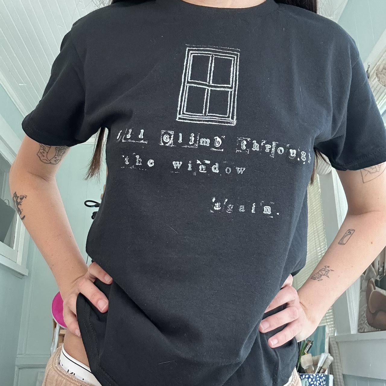 block printed phoebe bridgers icu baby tee size... - Depop