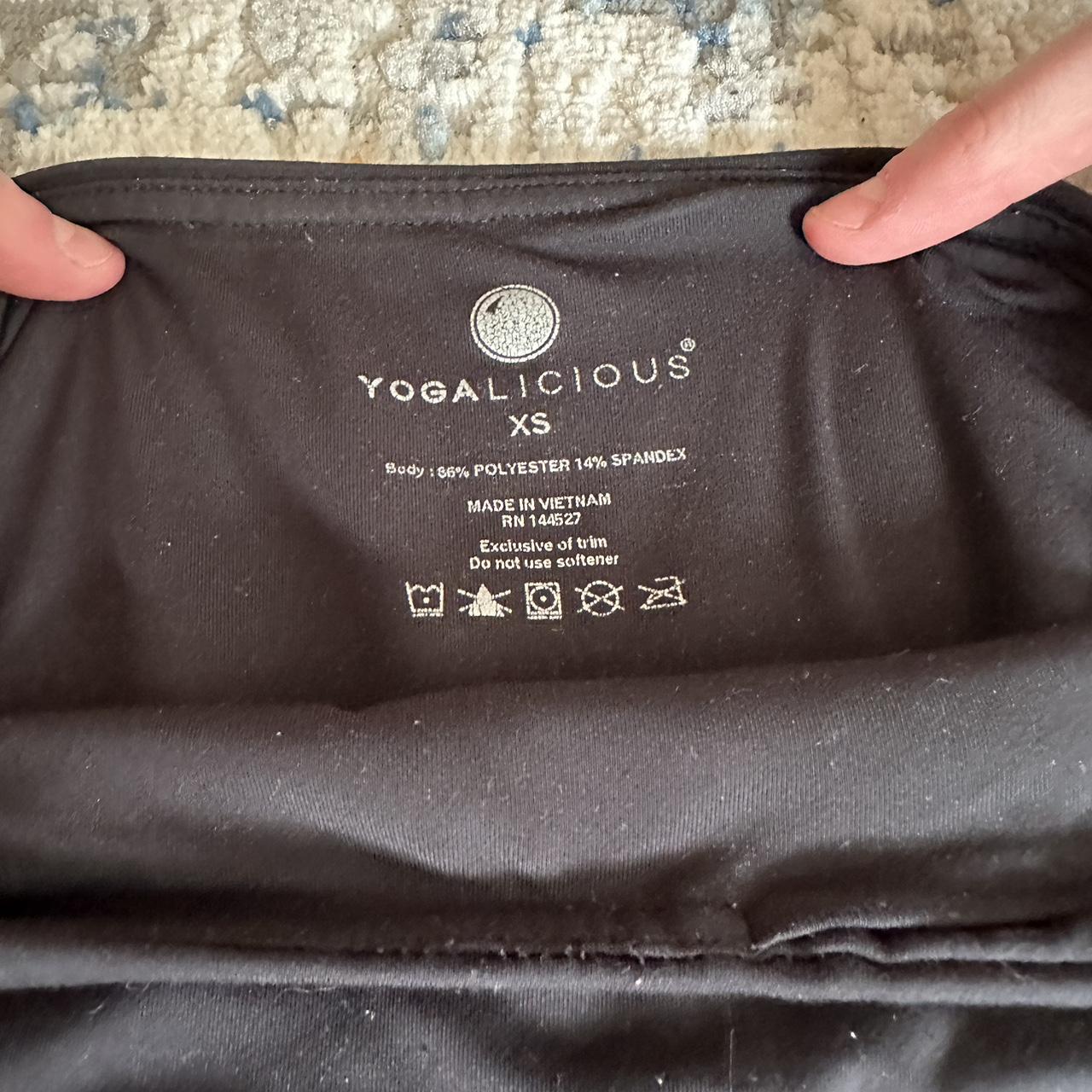 yogalicious women's top size small RN# 144527