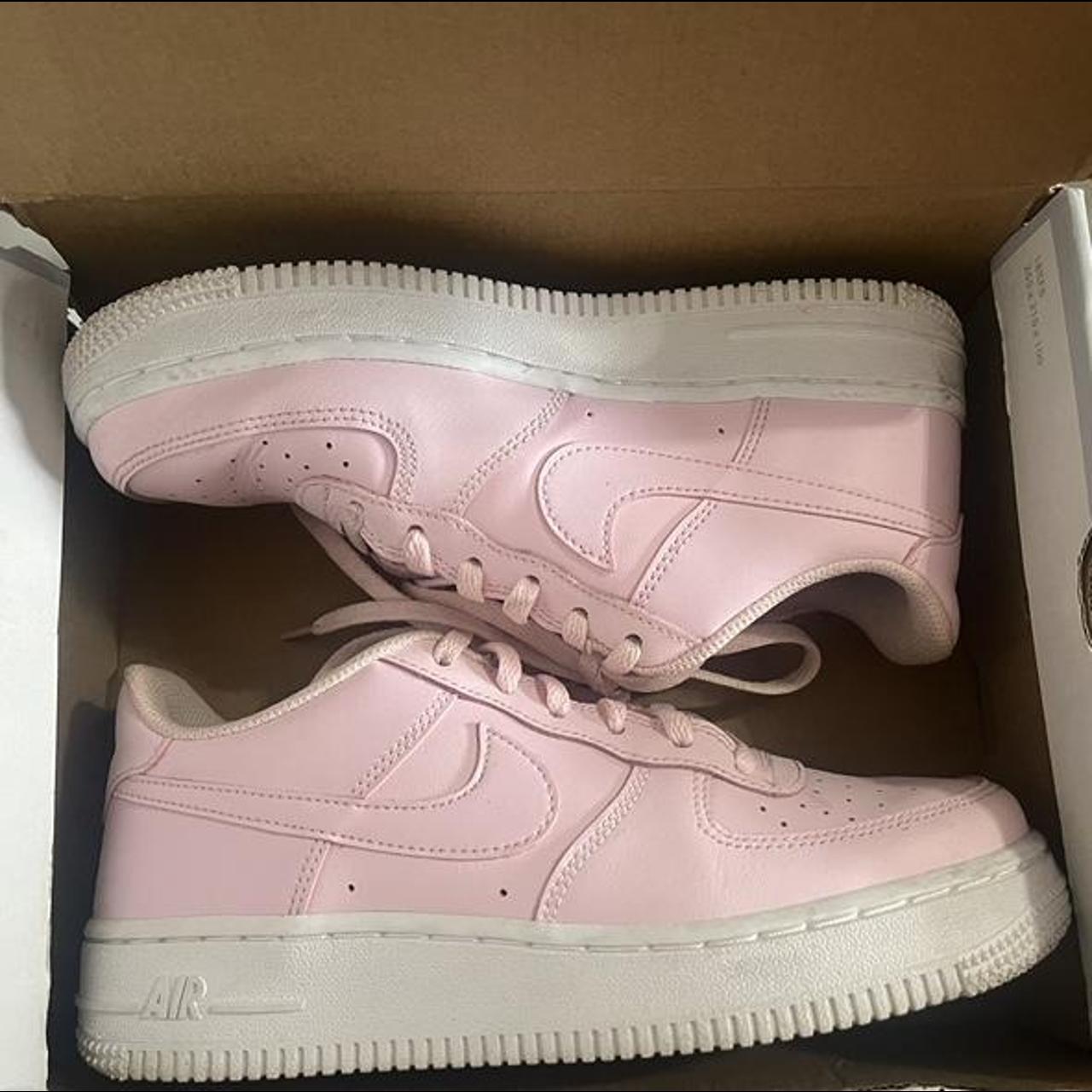 nike initiator women's pink