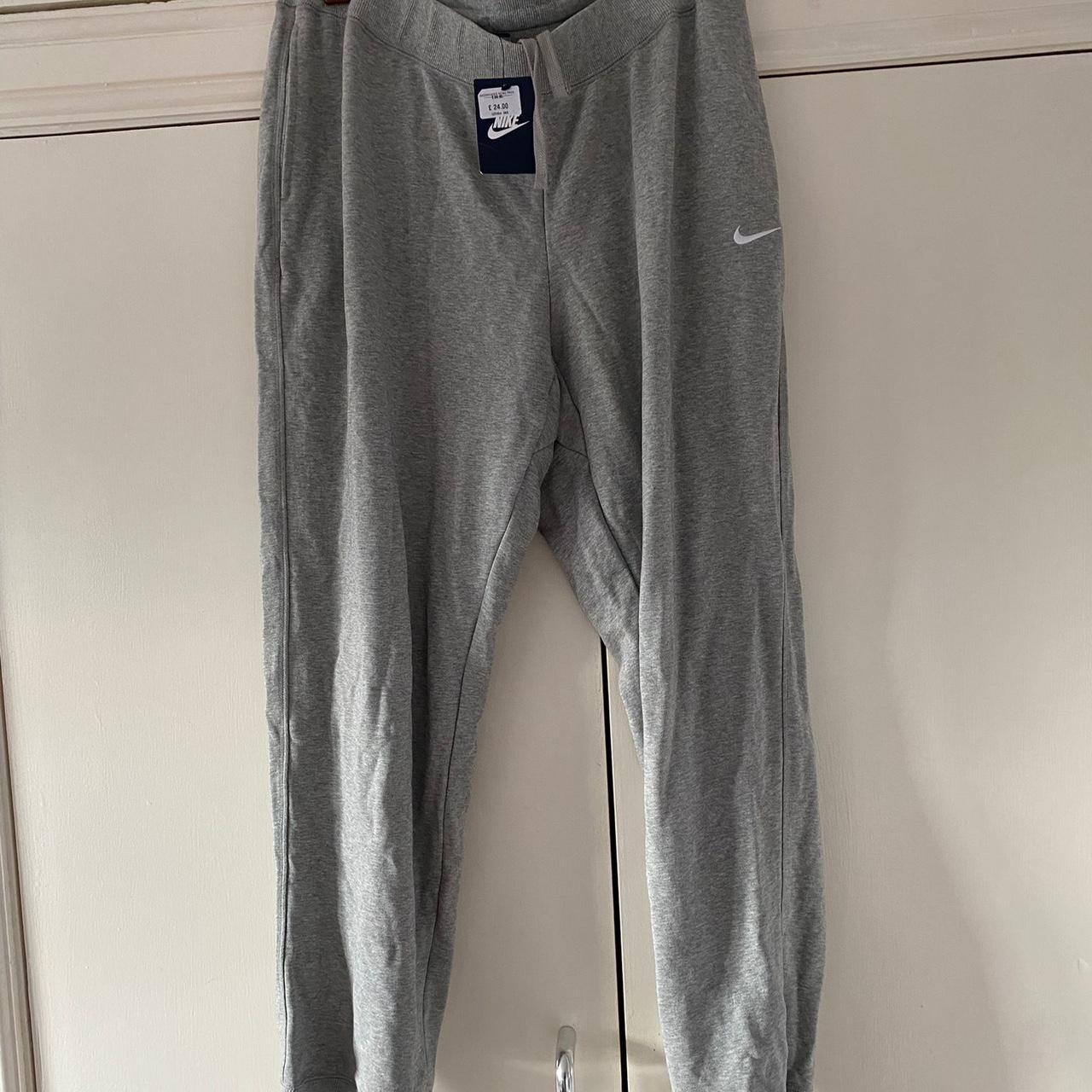 mens grey tracksuit bottoms nike