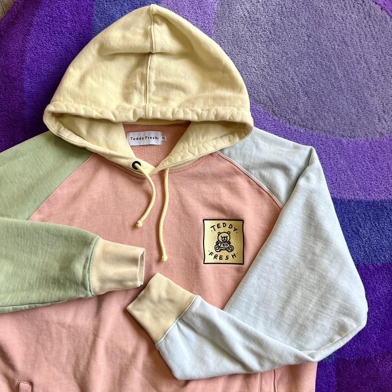 Teddy Fresh color block hoodie Tagged XL. Measures Depop