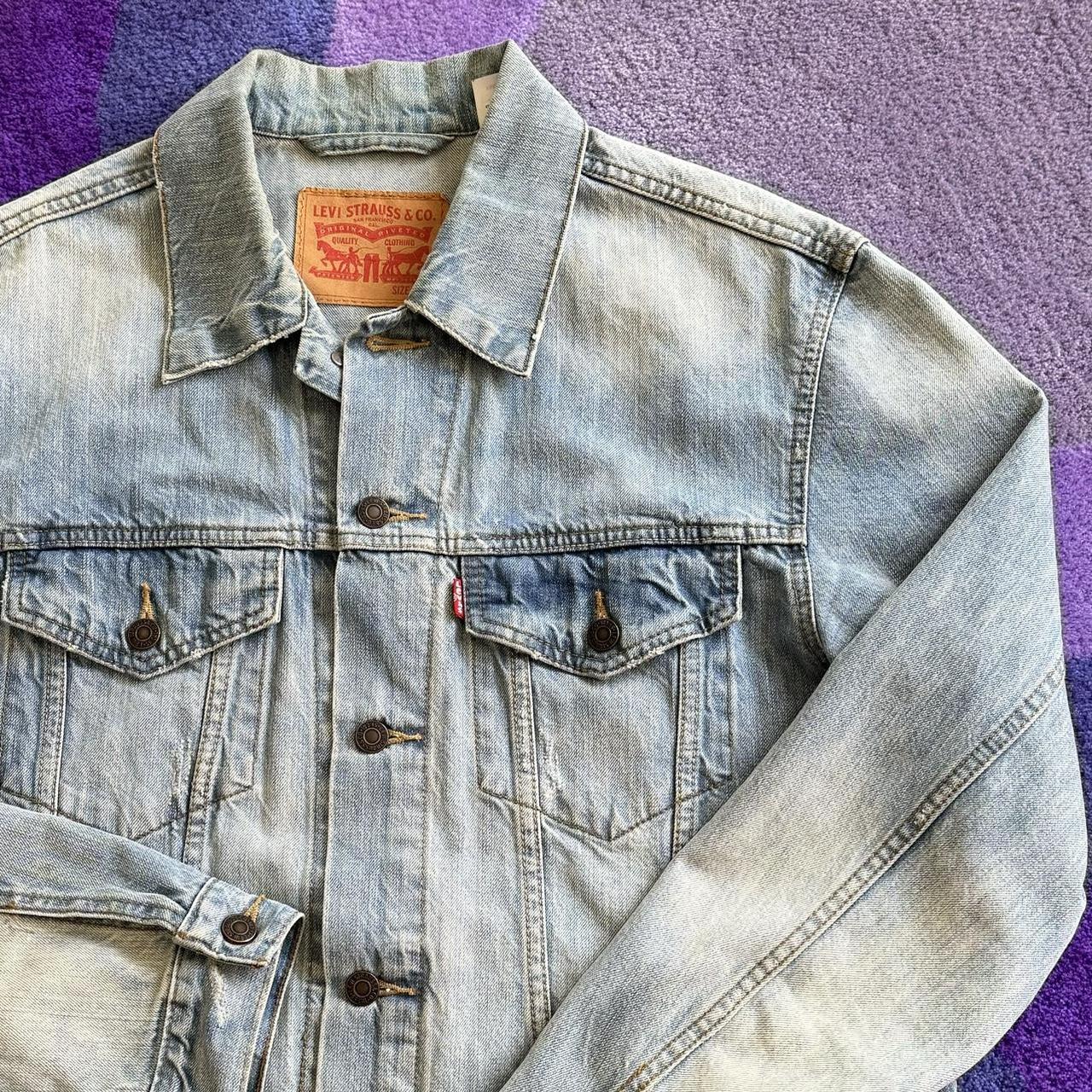 Levi's denim trucker jacket Tagged XL. Measures 28”... - Depop