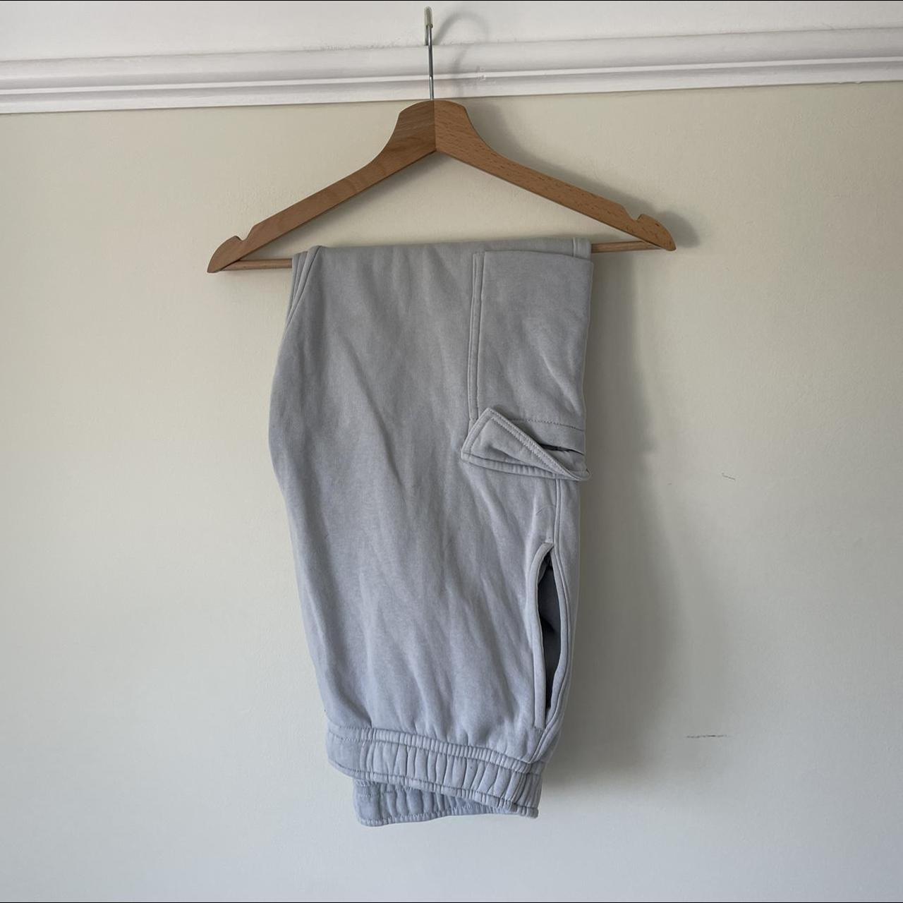 mens light grey nike tracksuit