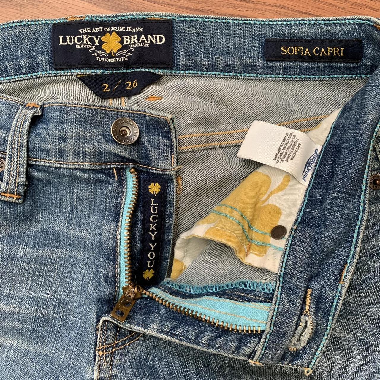Lucky Brand light wash sofia capri jeans size - Depop
