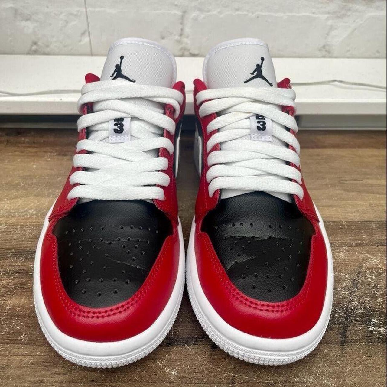 women's nike air jordan 1 trainers