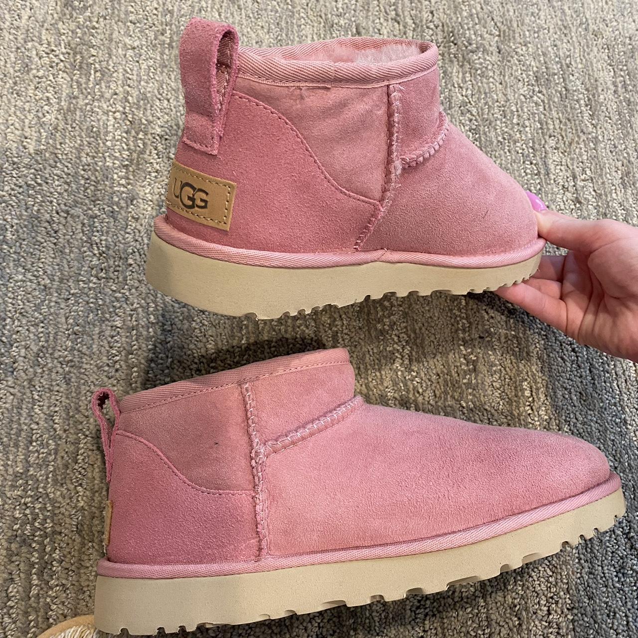 low uggs pink
