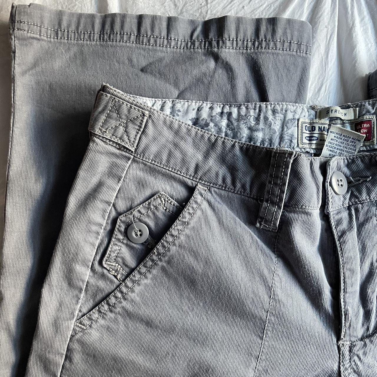 Old navy grey pants Size 6 but fit best for a size... - Depop