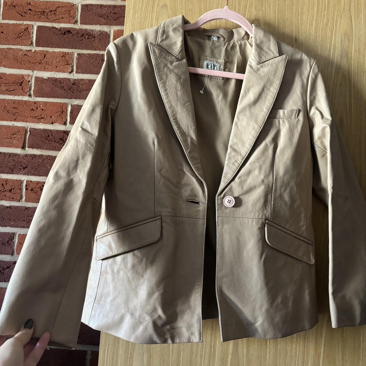 item listed by wardrobeclearoutxx