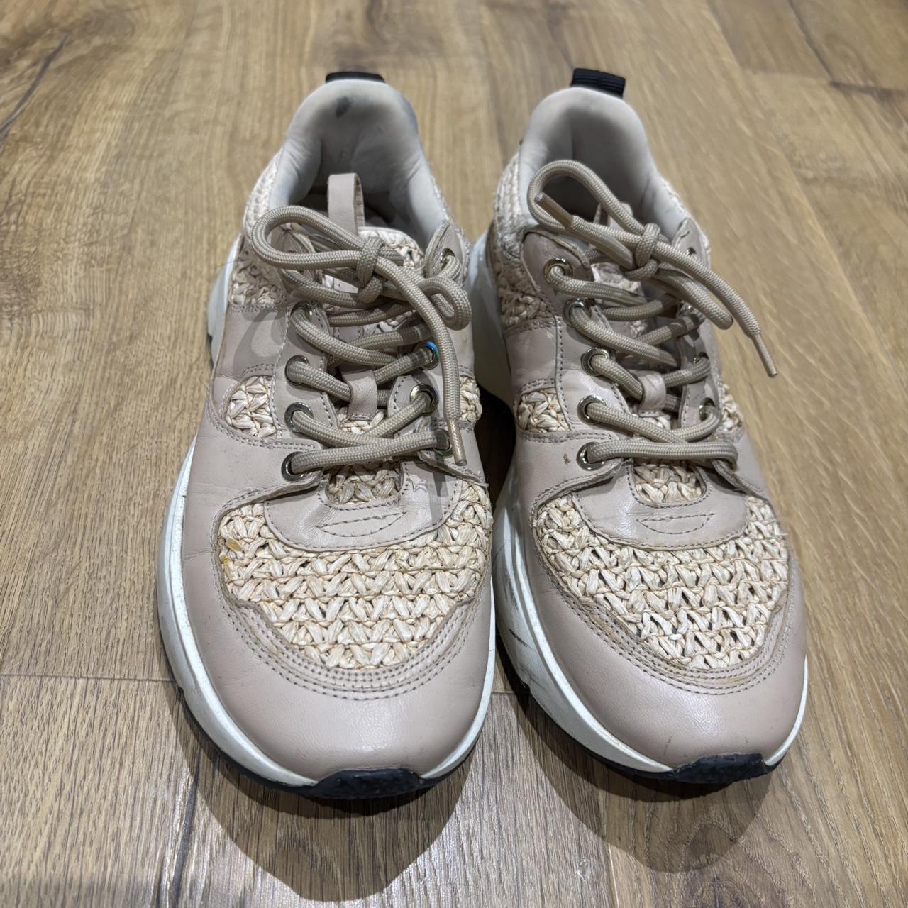 item listed by wardrobeclearoutxx