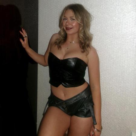 Real deal vsco girl starter pack :) Includes: Depop