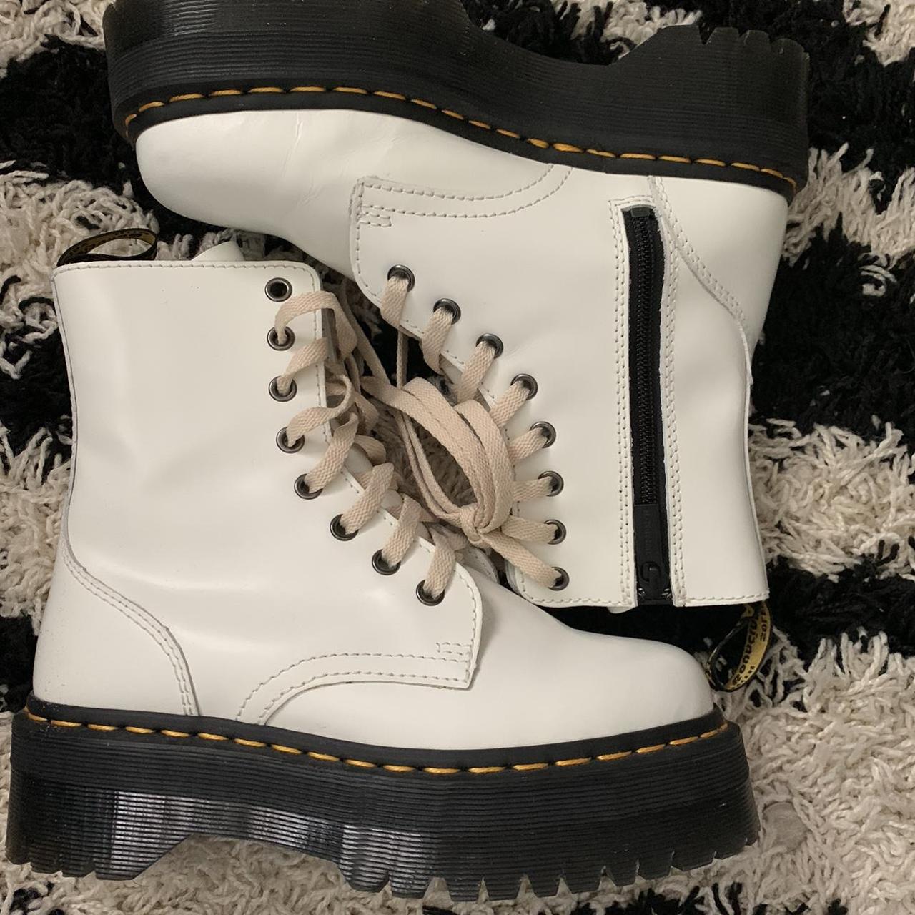 White platform 2024 doc martins