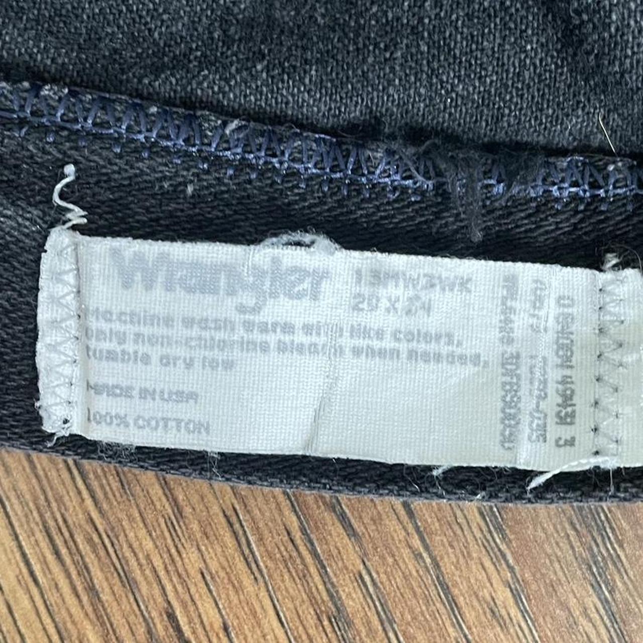 wrangler size 29” cutoff shorts fits as 24” - Depop