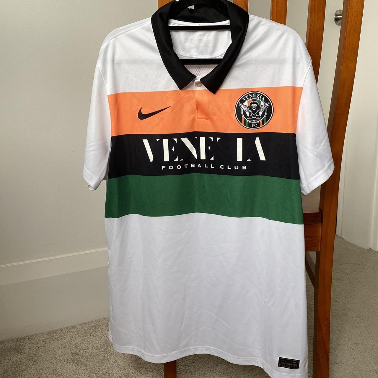 日本未発売 NIKE Venezia FC 2020/21  SHIRT Nike - 2020/21 Venezia Home Jersey | TheFootballBoutique