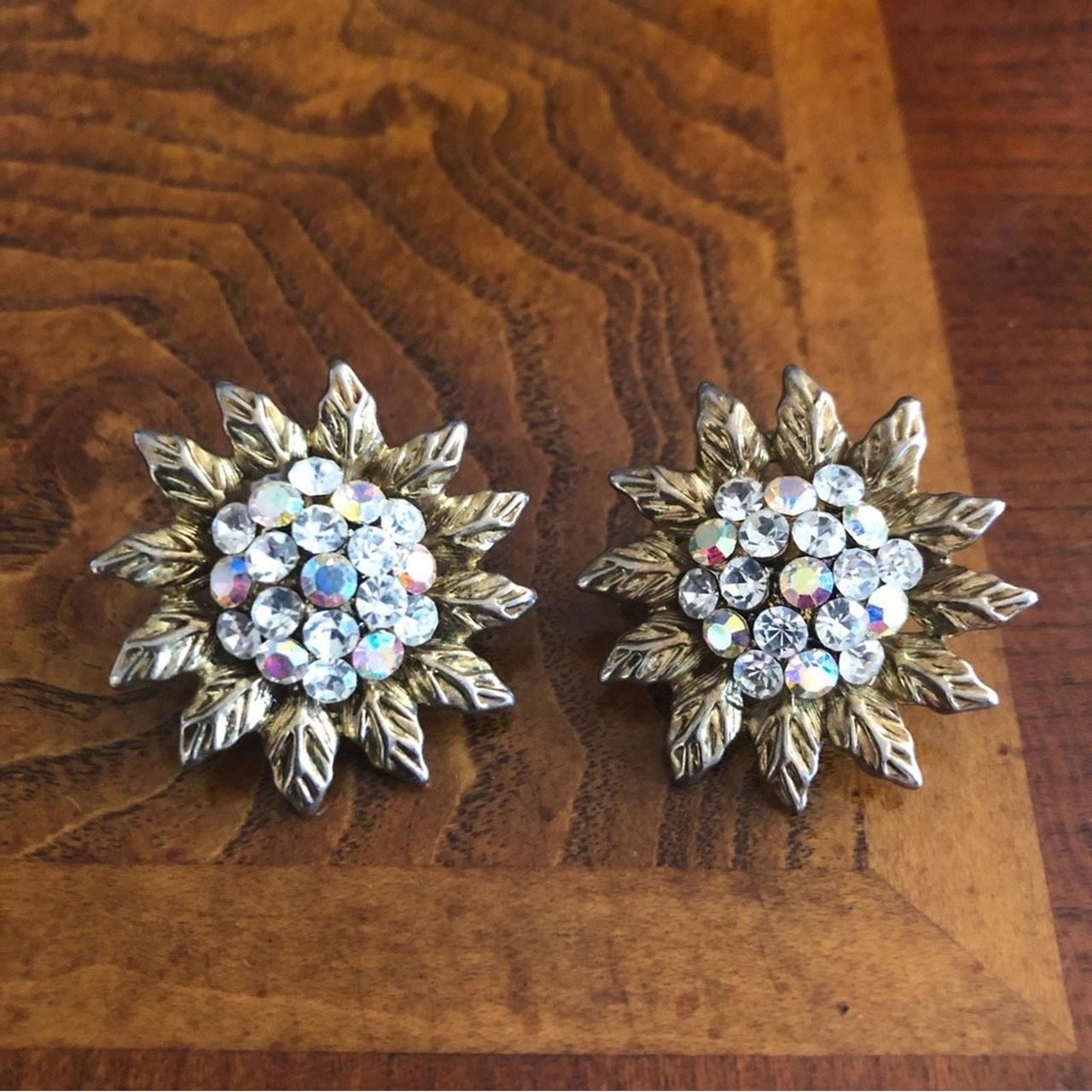 Vintage crystal stone 2024 flower clip on earrings