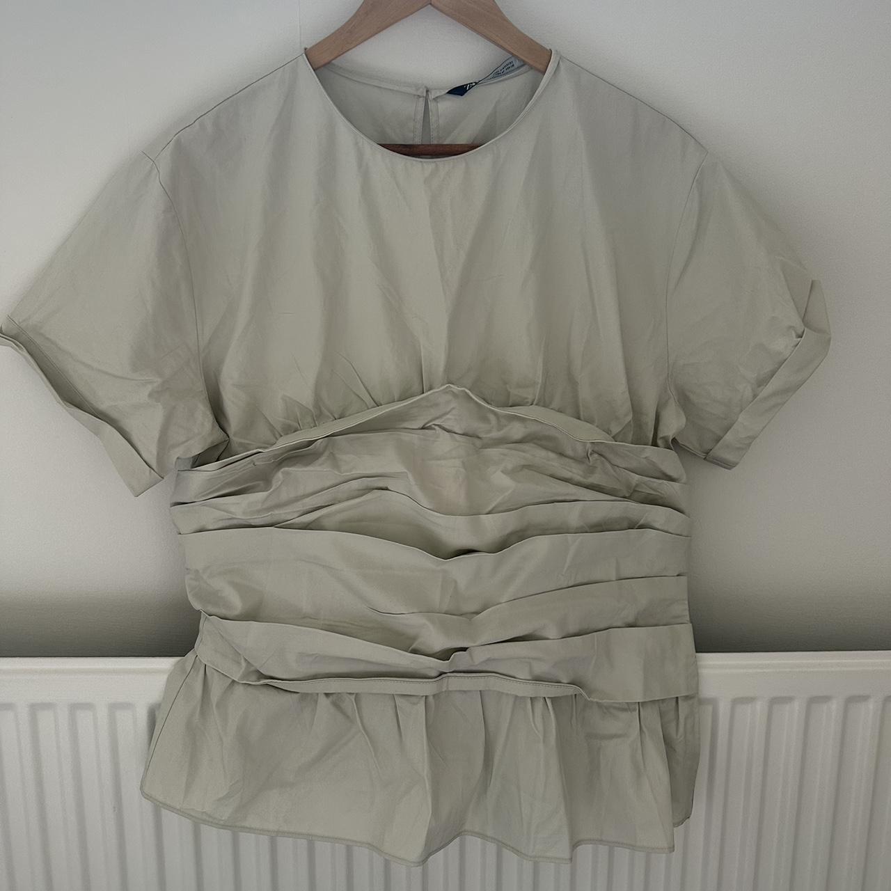 item listed by sophbecsxo