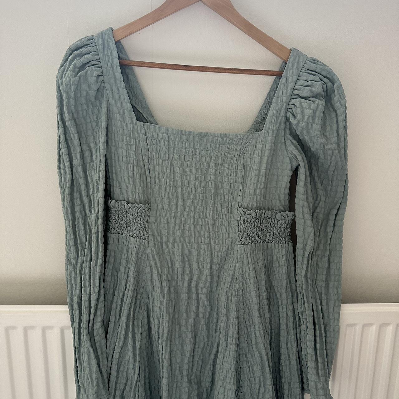 item listed by sophbecsxo