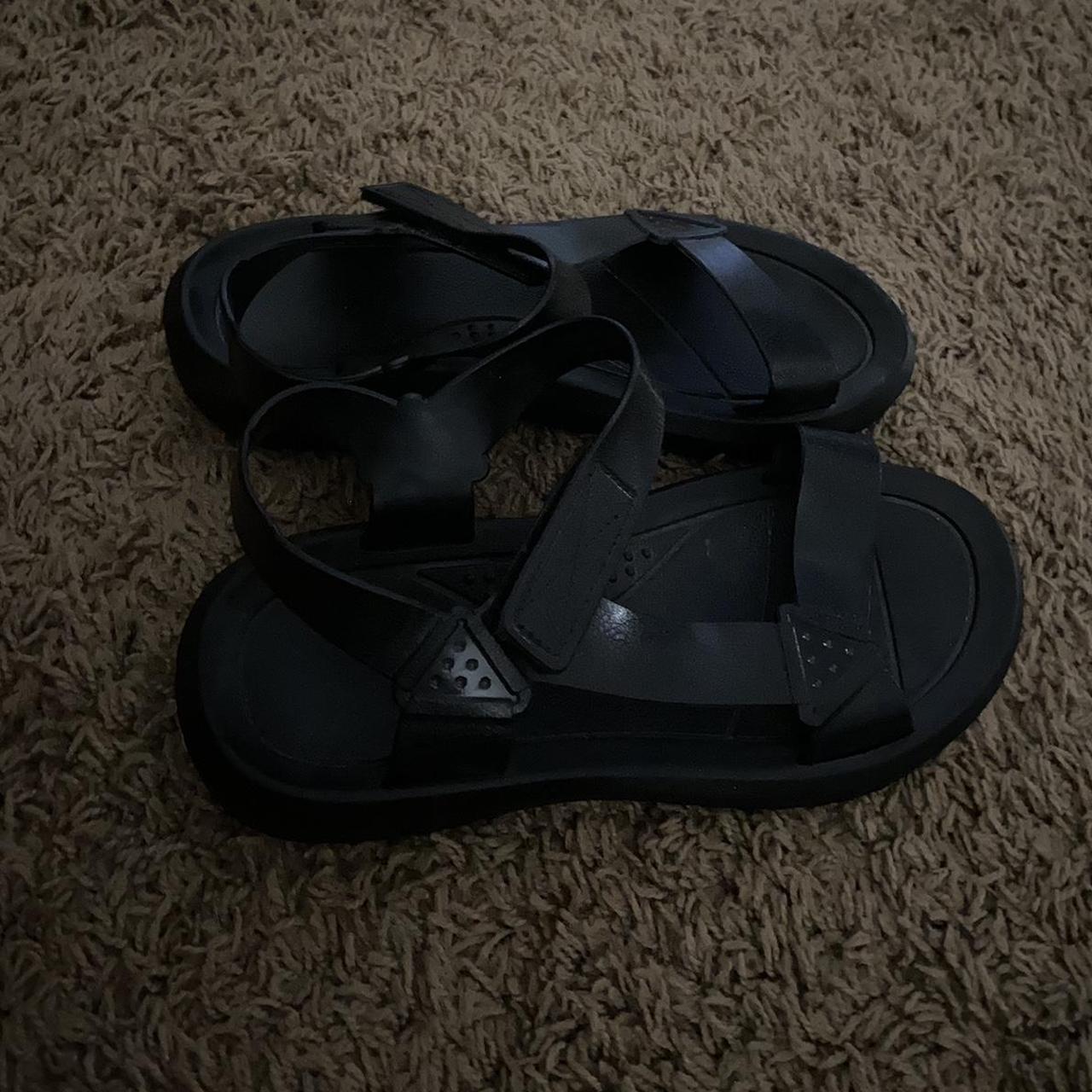 Pacsun flip hot sale flops