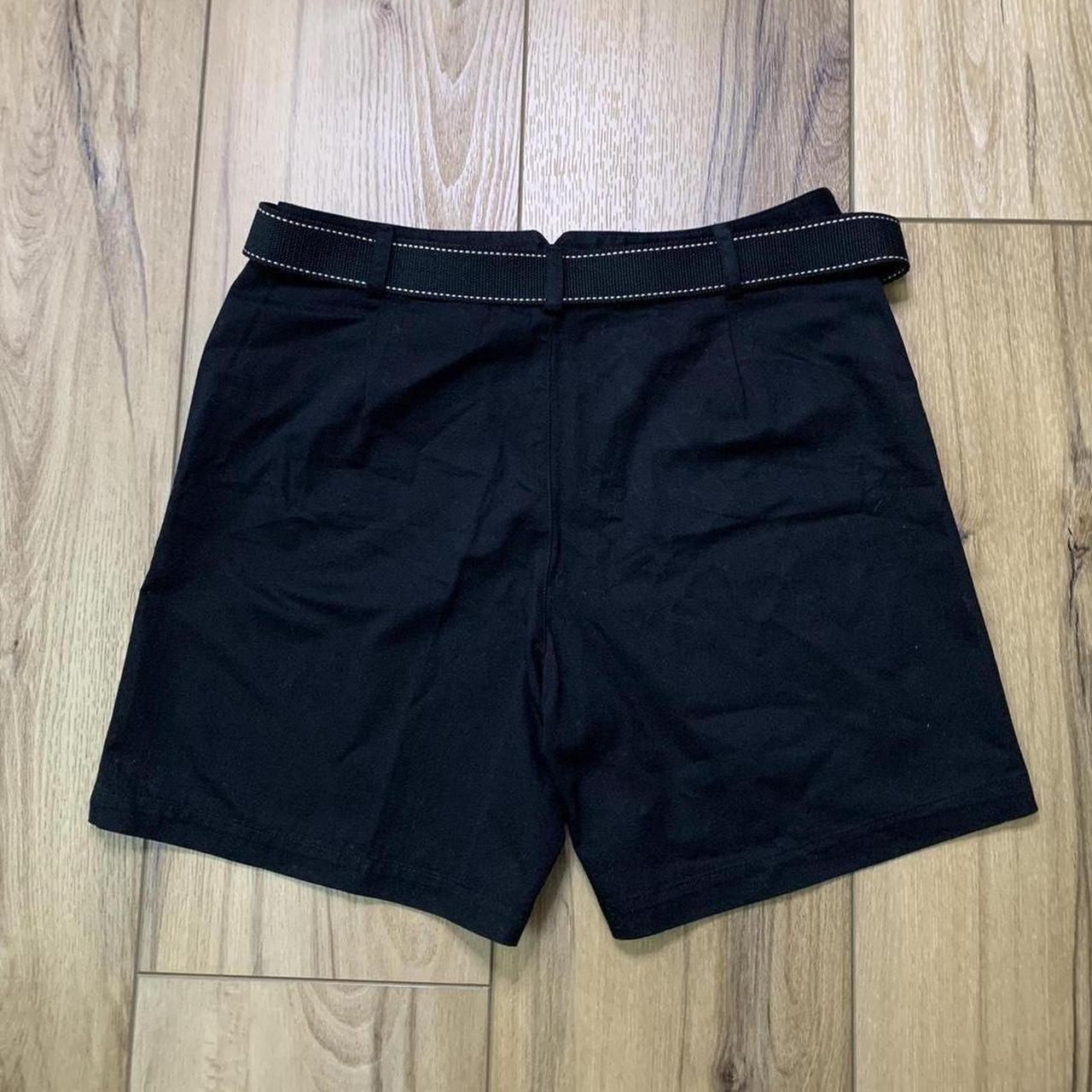 Rafaella Women's Black Shorts | Depop