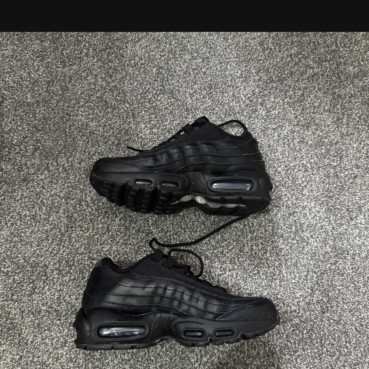 triple black nike 98